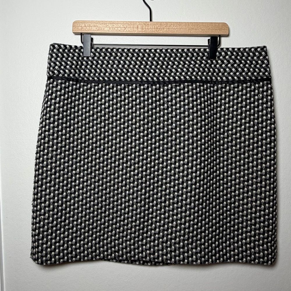 LOFT Houndstooth Wool Blend Skirt - Womens size 16